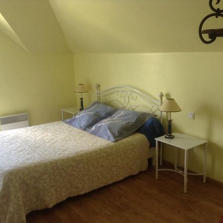 Bed and Breakfast Le Guilloux Saint-Ave Экстерьер фото